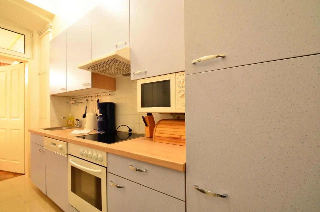 Ajo Apartments - Messe City Flat - Self-Check-In Вена Австрия