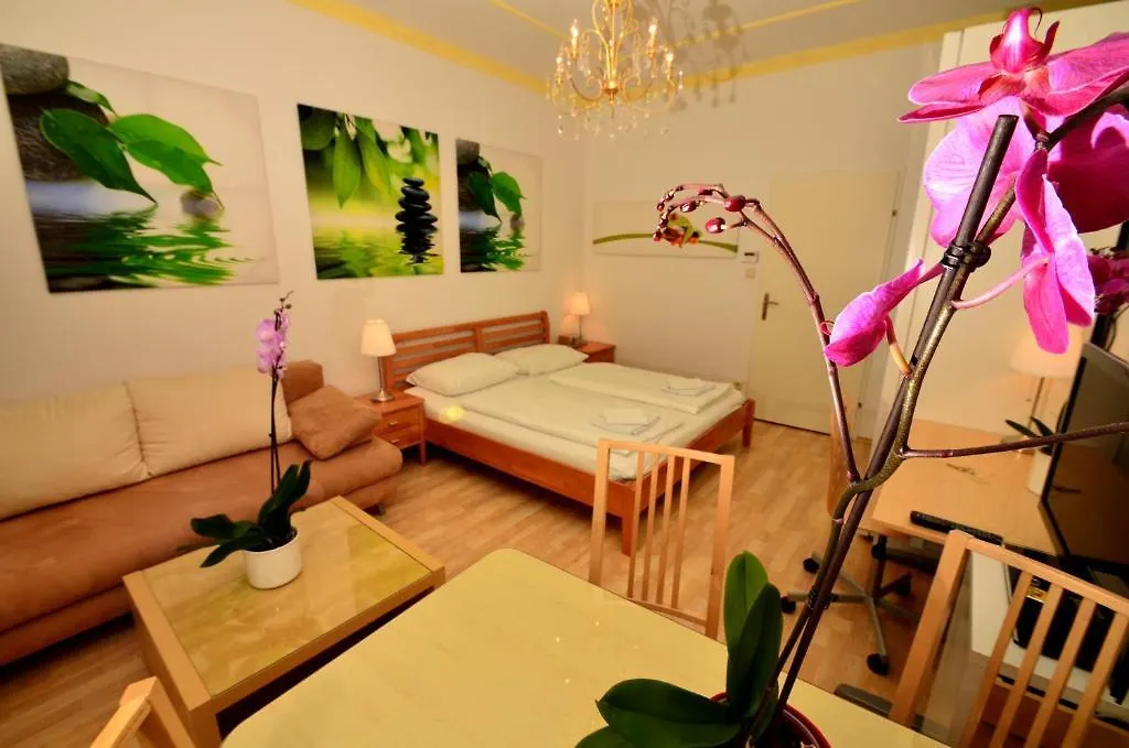 *** Aparthotel Ajo Apartments - Messe City Flat - Self-Check-In Vienna Austria